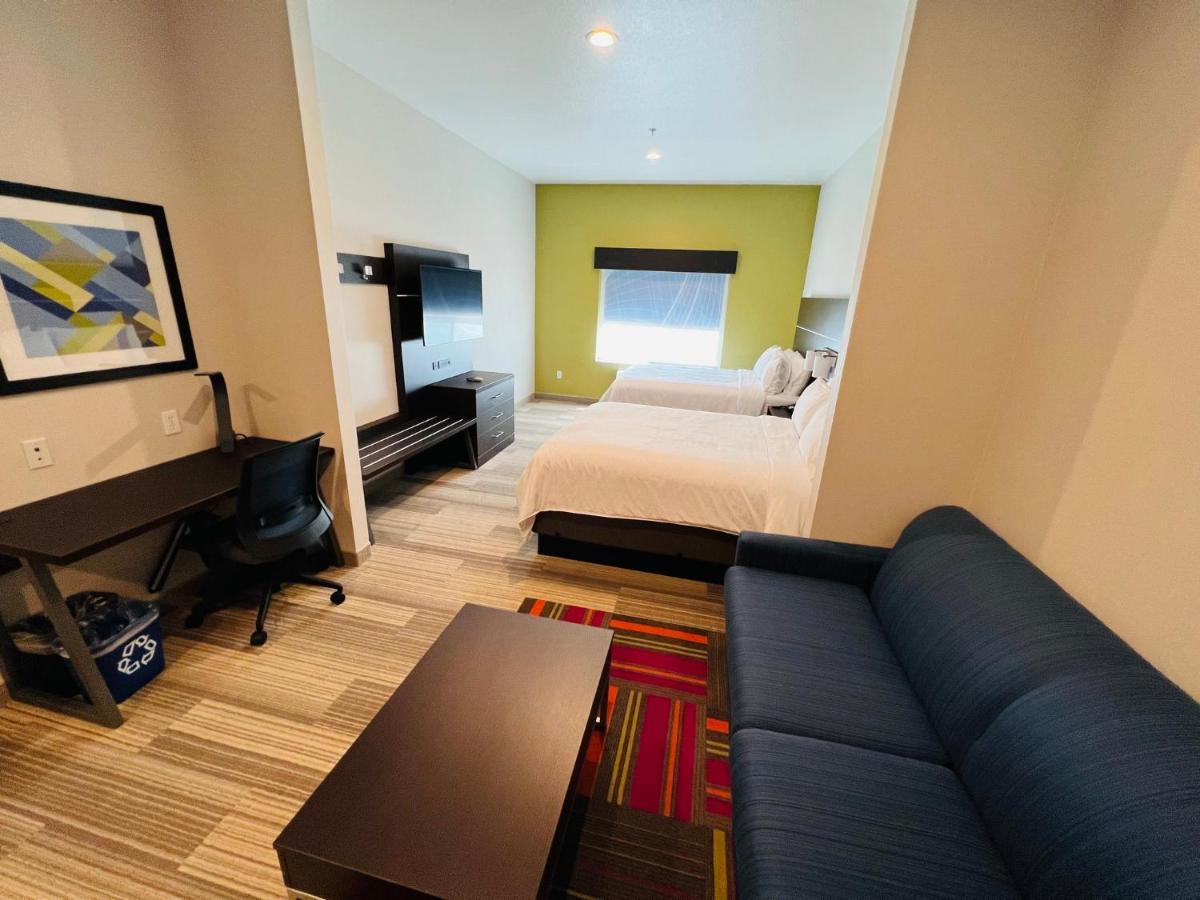 Holiday Inn Express & Suites Salinas By Ihg Exterior foto